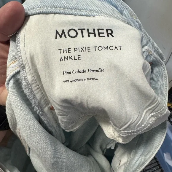 MOTHER Light Blue High-Waisted Jeans - Picture 4 of 5